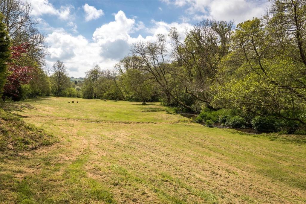 فندق Pembrokeshire Yurts - Badger Llanfyrnach المظهر الخارجي الصورة